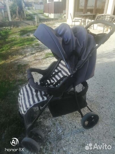 Прогулочная коляска