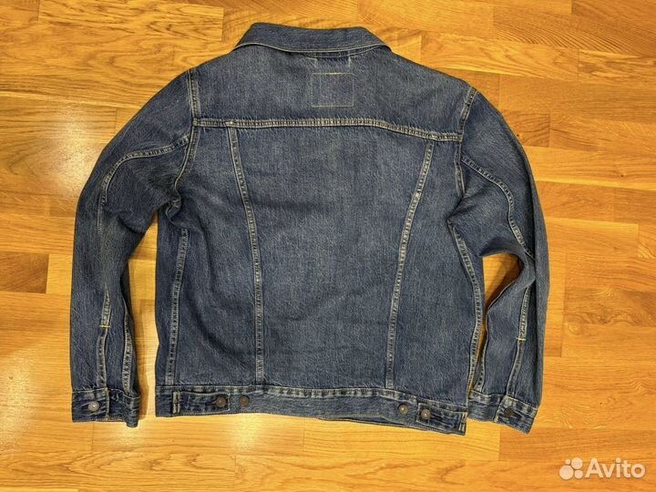 Джинсовая куртка levis