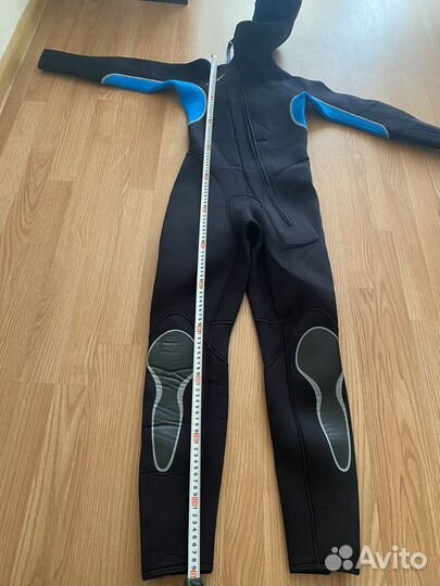 Детский гидрокостюм с капюшоном 130см Tribord 5мм