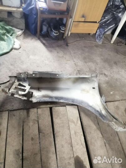Крыло renault duster