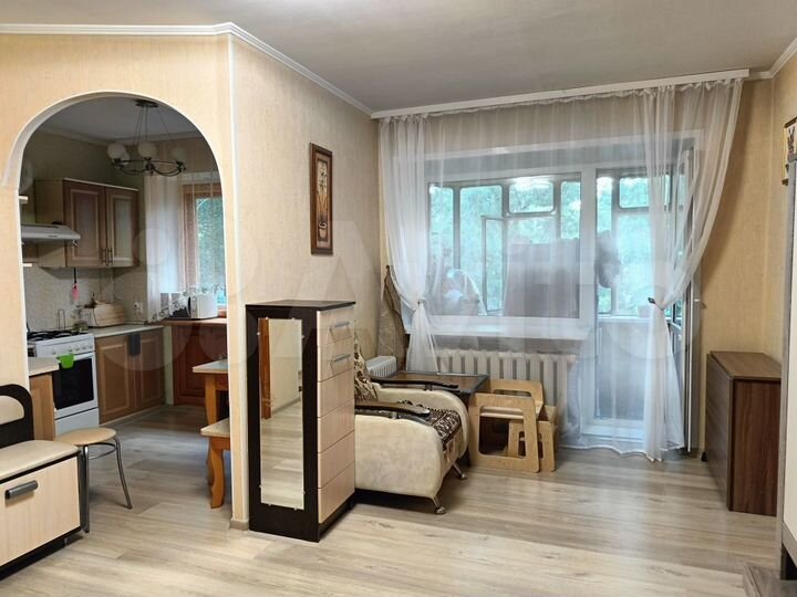 2-к. квартира, 40 м², 4/4 эт.