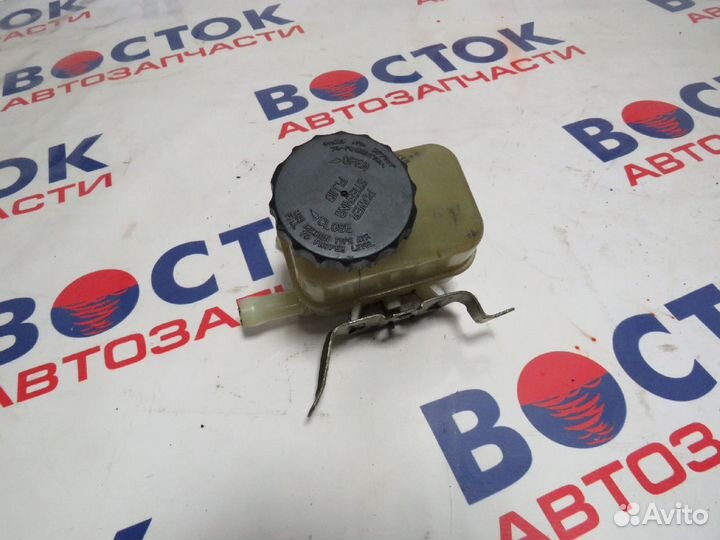 Бачок гур toyota OPA ACT10, ZCT10, ZCT15