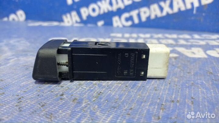 Кнопка птф Chery Fora седан 2007