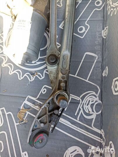 Трапеция дворников бмв е90