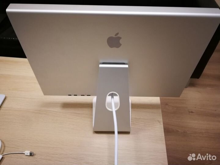 Apple Cinema Display 23