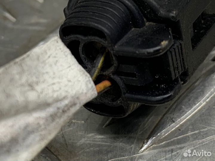 Датчик температуры Nissan Presage TU31