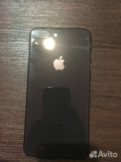 iPhone 8 Plus, 64 ГБ