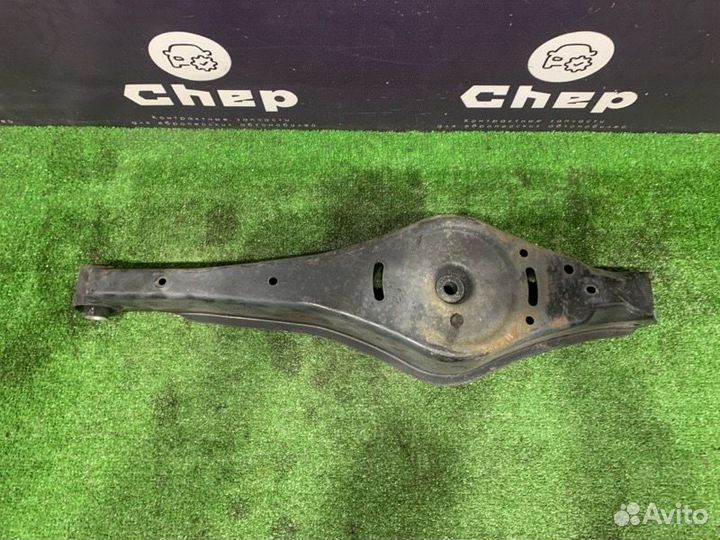 Рычаг подвески нижний задний левый Volkswagen