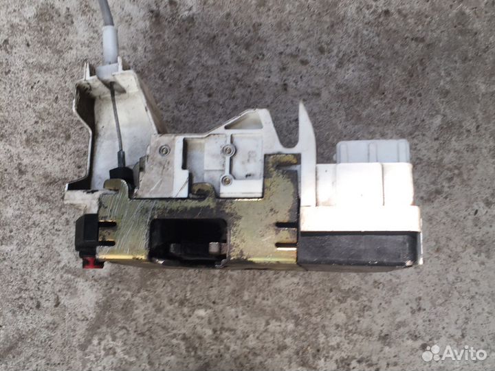 Замок двери задней Peuget 307 (2903)