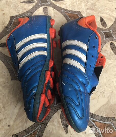 Бутсы футбольные