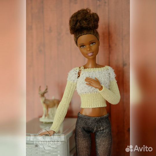 Свитер для Барби