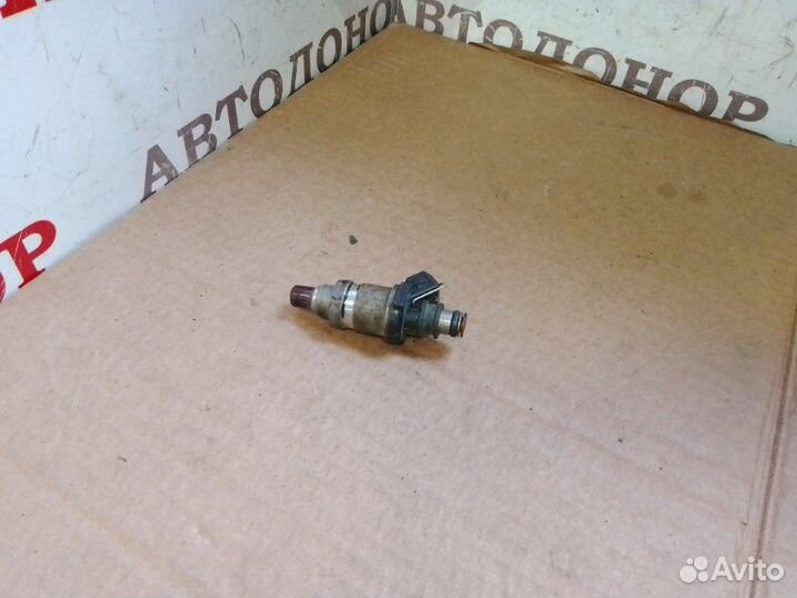 Форсунка Honda Accord 2.0 1994