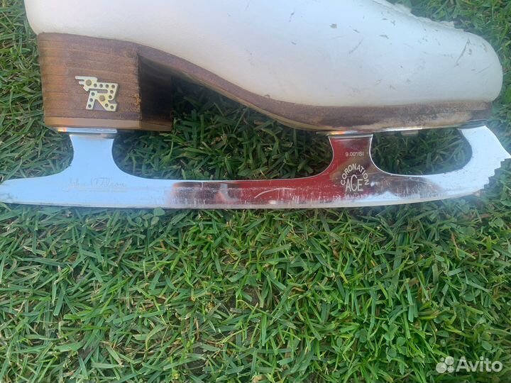 Фигурные коньки risport 235+лезвия golden