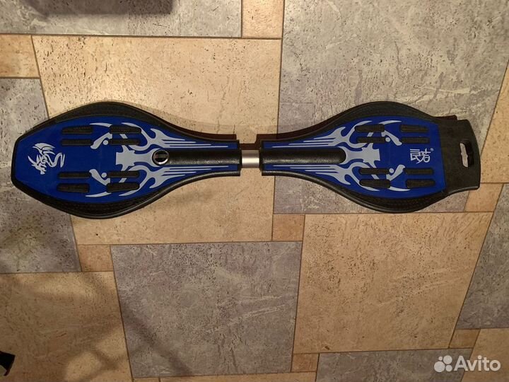 Рипстик-двухколесный скейт