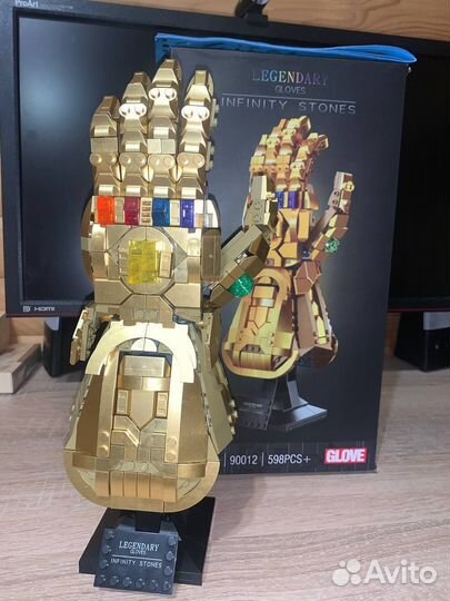 Перчатка бесконечности Таноса