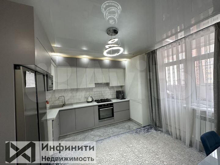 3-к. квартира, 90 м², 13/17 эт.