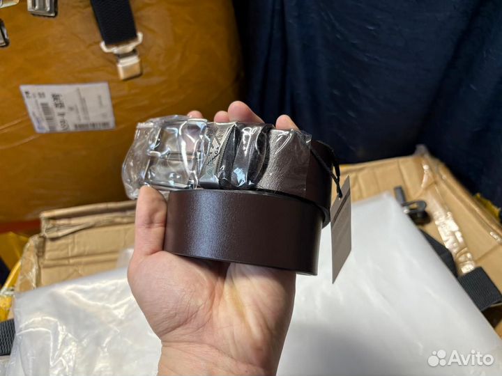 Мужской кожаный ремень