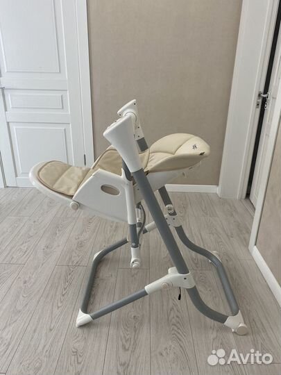 Универсальное детское кресло babyton