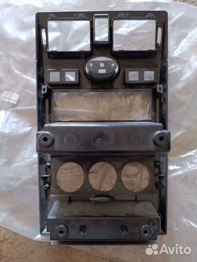 Центральная консоль 1DIN на Лада Приора 1