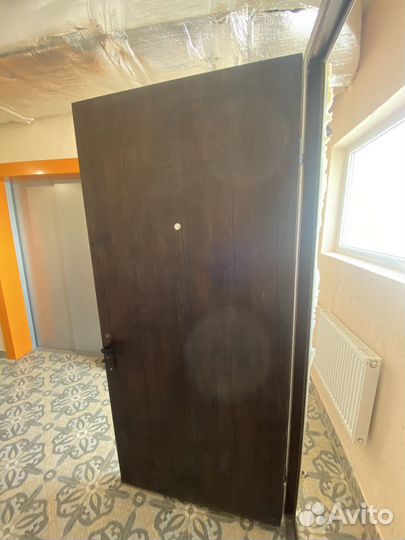 Дверь металлическая входная железная 960 на 2100