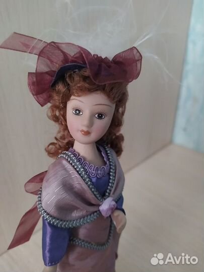 Кукла фарфоровая коллекционная