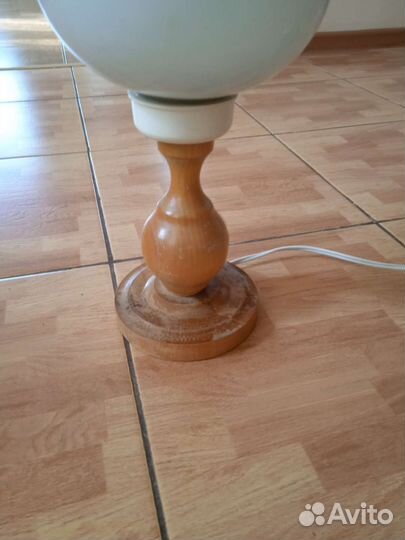 Лампа настольная
