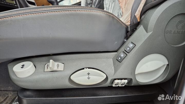 Бортовой грузовик Автомастер на FAW J6P CA3250 с КМУ Soosan, 2024