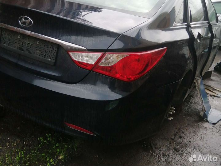 Бампер задний Hyundai Sonata 6 YF Хёндай Соната 6