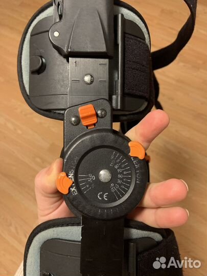 Шарнирный ортез на колено (тутор)