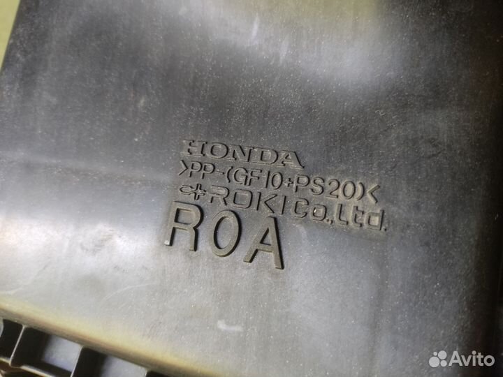 Корпус воздушного фильтра Honda Stepwgn RK1 R20A
