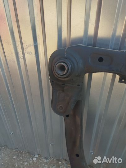 Подрамник Hyundai Grandeur 4, 2008г