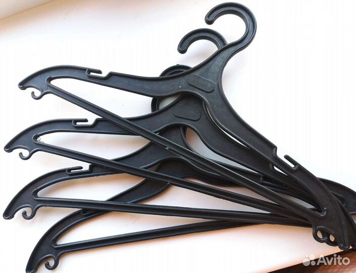 Вешалки плечики