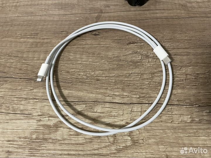 Кабель Apple USB-C/Lightning 1м