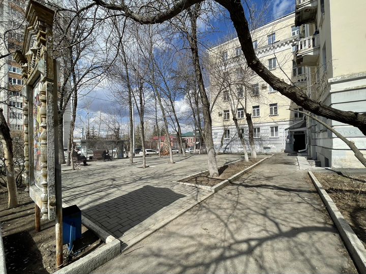 2-к. квартира, 60 м², 2/5 эт.