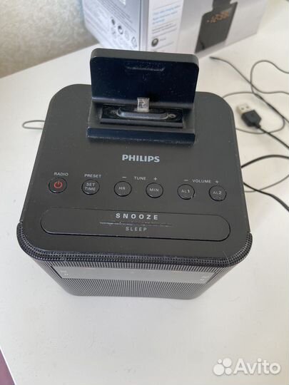 Док станция с радио для iPhone или Android