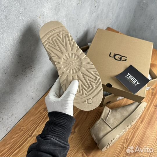 Женские Ugg Ultra Mini Tasman Sand