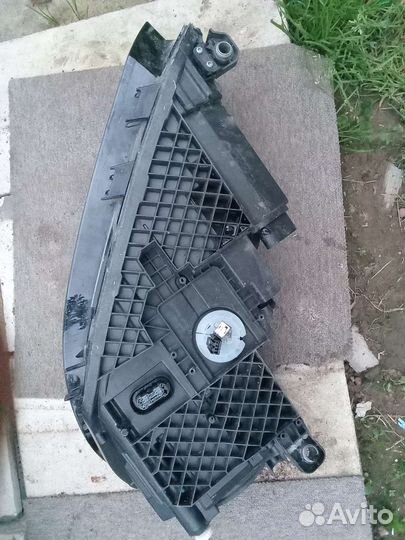 Фара volkswagen tiguan 2