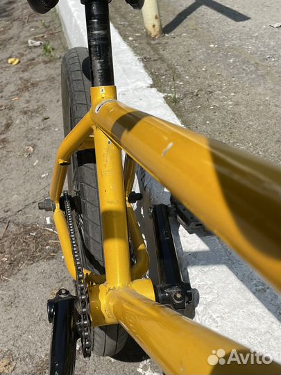 Трюковой велосипед BMX