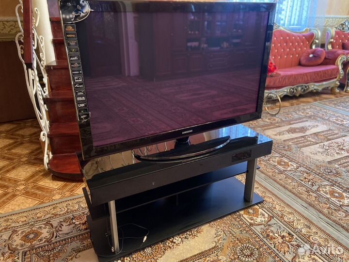 Телевизор samsung