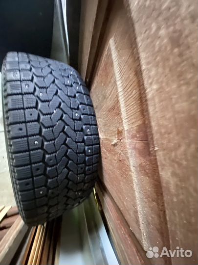 Yokohama Ice Guard Stud IG55 205/55 R16