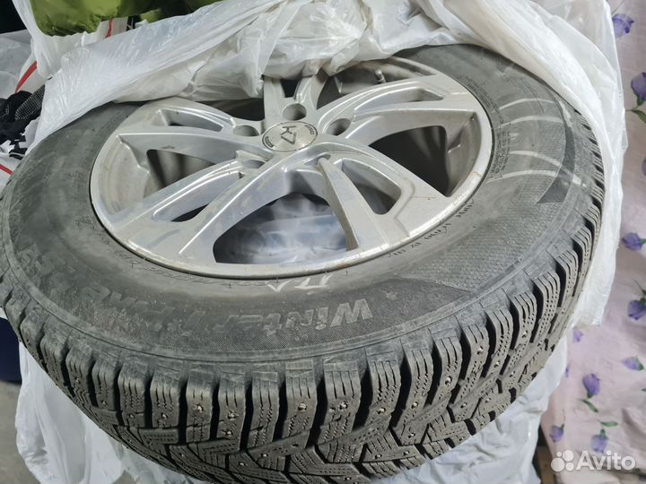 Hankook Winter I'Pike RS2 W429 205/65 R16