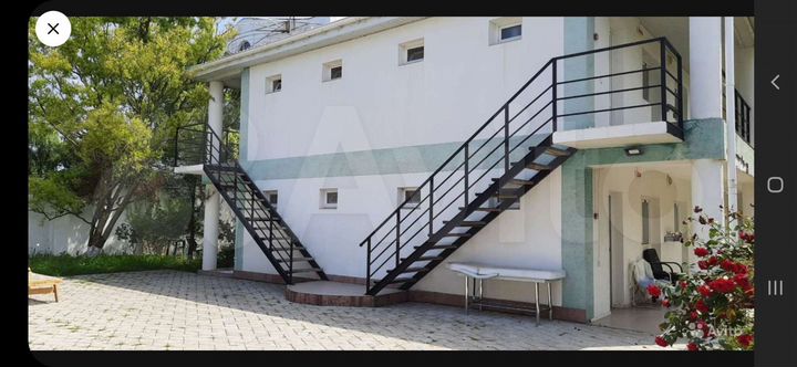 Дом 487 м² на участке 12 сот.