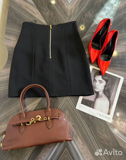 Костюм с юбкой