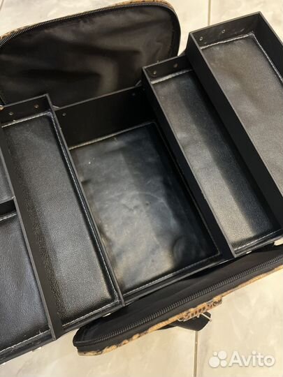 Чемодан для визажиста