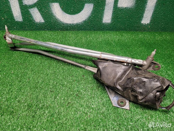 Трапеция стеклоочистителя на Лада Приора 1