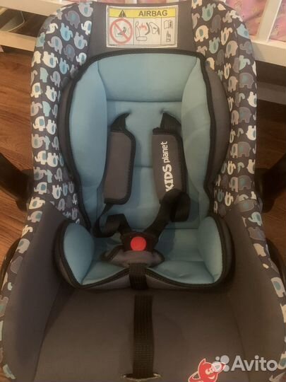 Автомобильное кресло-переноска