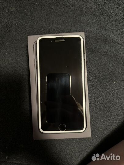 iPhone 8 Plus, 64 ГБ