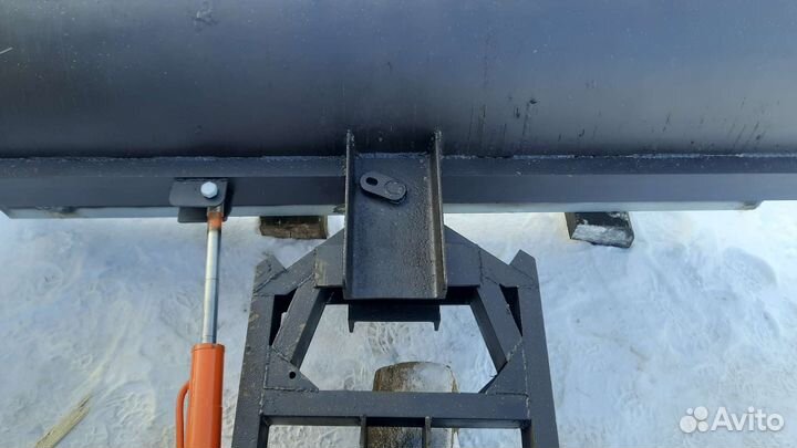 Поваротный отвал на трактор