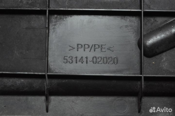 Дефлектор радиатора toyota auris ZRE151