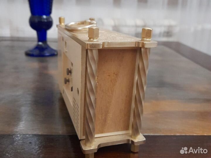 Настольные часы